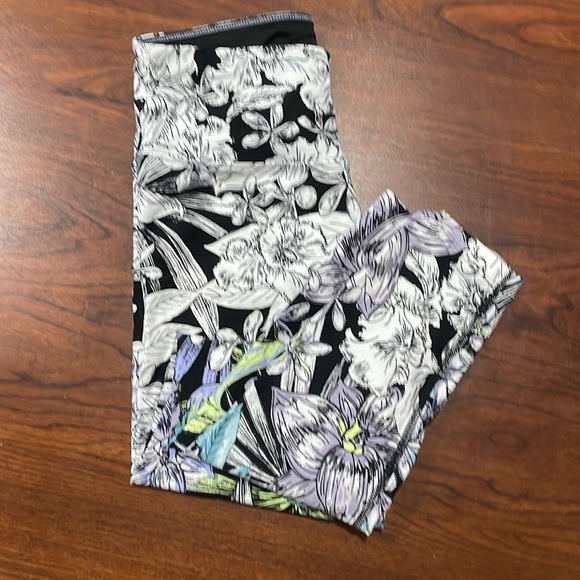 Women’s small Calvin Klein performance leggings - Picture 1 of 1